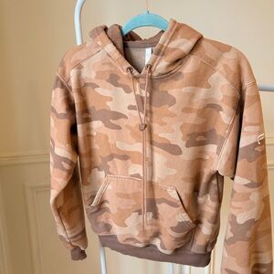 Fabletics Forever Fleece Hoodie in Teddy Large Camo/Latte